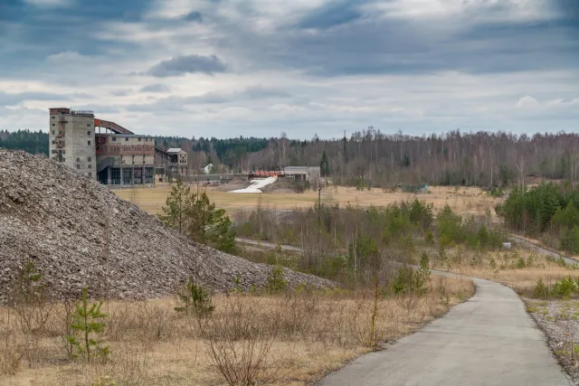 Oil shale mine and museum