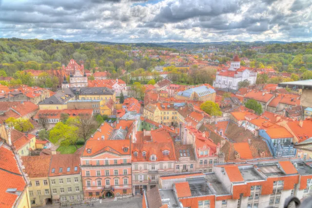 Ausblick auf Vilnius vom Kirchturm der St. Johanniskirche aus