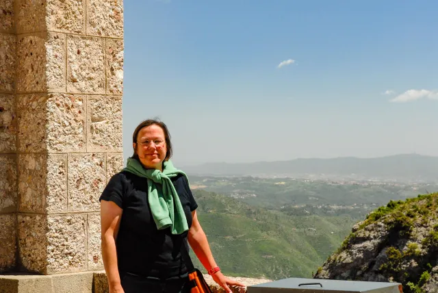 Karin in the Benedictine monastery Santa Maria de Montserrat