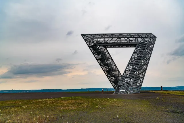 Das Saarpolygon in Ensdorf aus verschiedenen Perspektiven