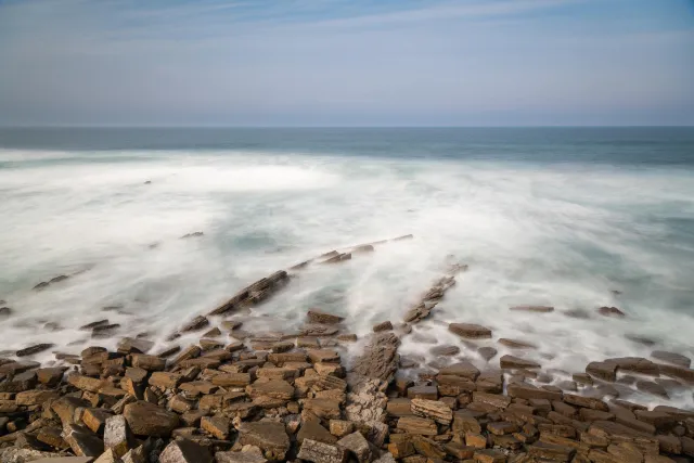 Langzeitbelichtung an der Küste bei Barrika an der Biskaya