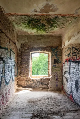 Views of the Villa Oppenheim on the Fühlinger See in Cologne